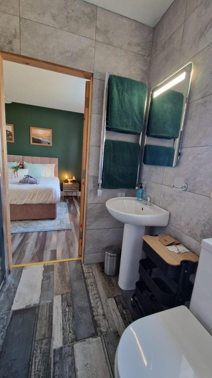 The Sleepy Leprechaun Bed & Breakfast *